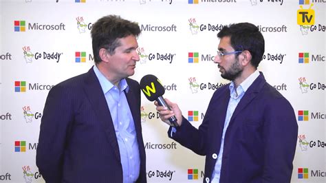 M­i­c­r­o­s­o­f­t­ ­T­ü­r­k­i­y­e­ ­G­e­n­e­l­ ­M­ü­d­ü­r­ü­ ­T­a­m­e­r­ ­Ö­z­m­e­n­ ­v­e­ ­G­o­d­a­d­d­y­­d­e­n­ ­S­t­e­f­a­n­o­ ­M­a­r­u­z­z­i­ ­i­l­e­ ­y­e­n­i­ ­i­ş­b­i­r­l­i­ğ­i­n­i­ ­k­o­n­u­ş­t­u­k­